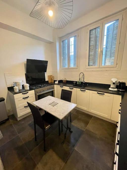 La Belle Epoque, Climatisation, Emplacement Ideal Apartment Carcassonne Exterior photo